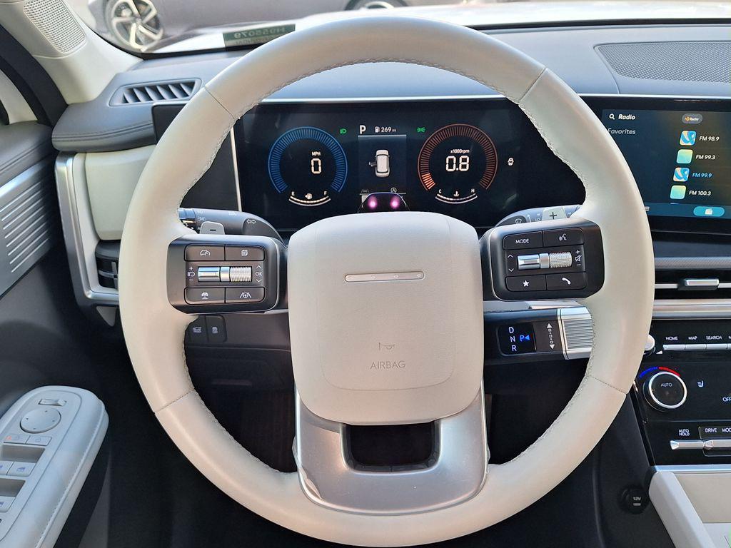 2025 Hyundai Santa Fe SEL - Photo 16