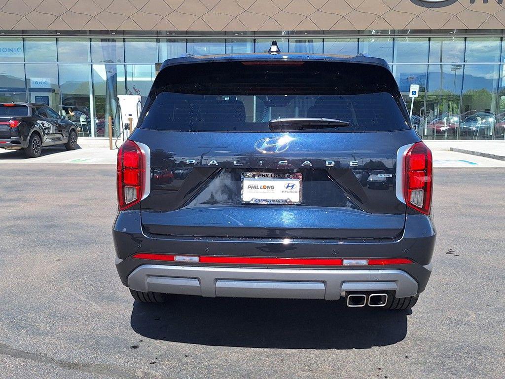 2024 Hyundai Palisade Limited photo 4