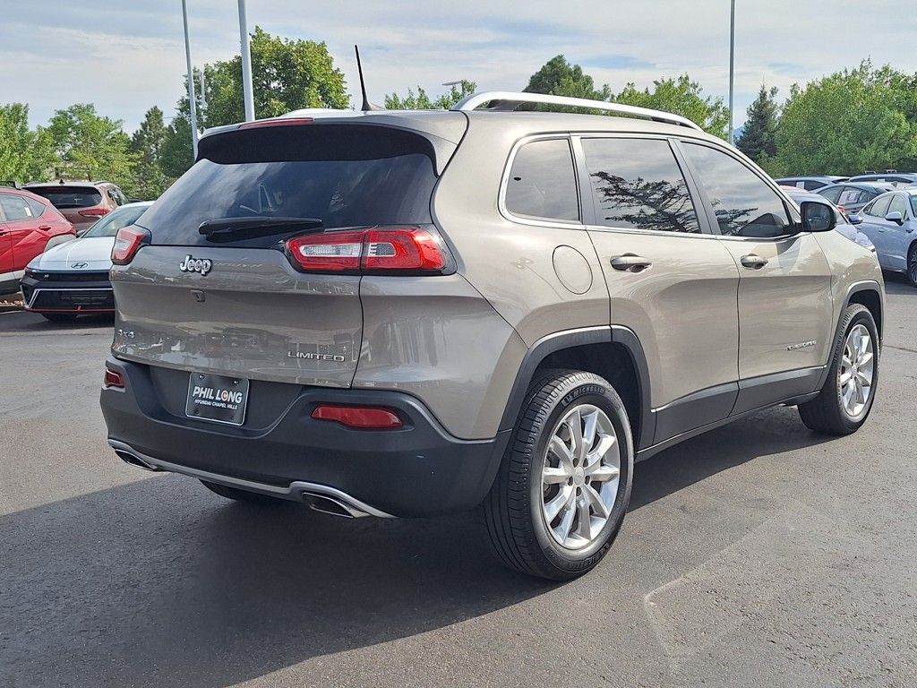 2017 Jeep Cherokee Limited photo 2
