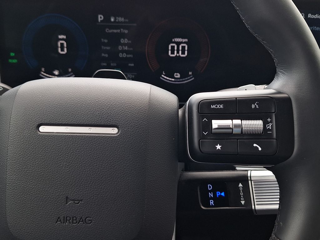 2025 Hyundai Santa Fe SEL - Photo 18