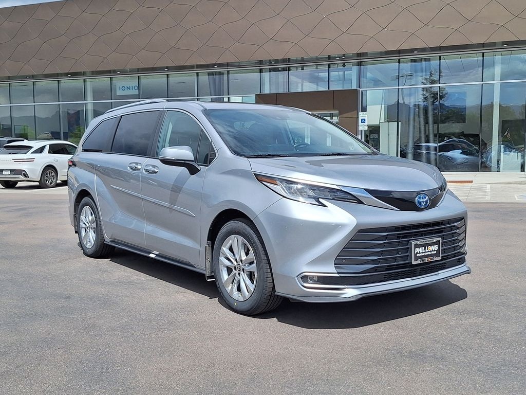 Used 2024 Toyota Sienna Limited 7 Passenger Van Passenger Van