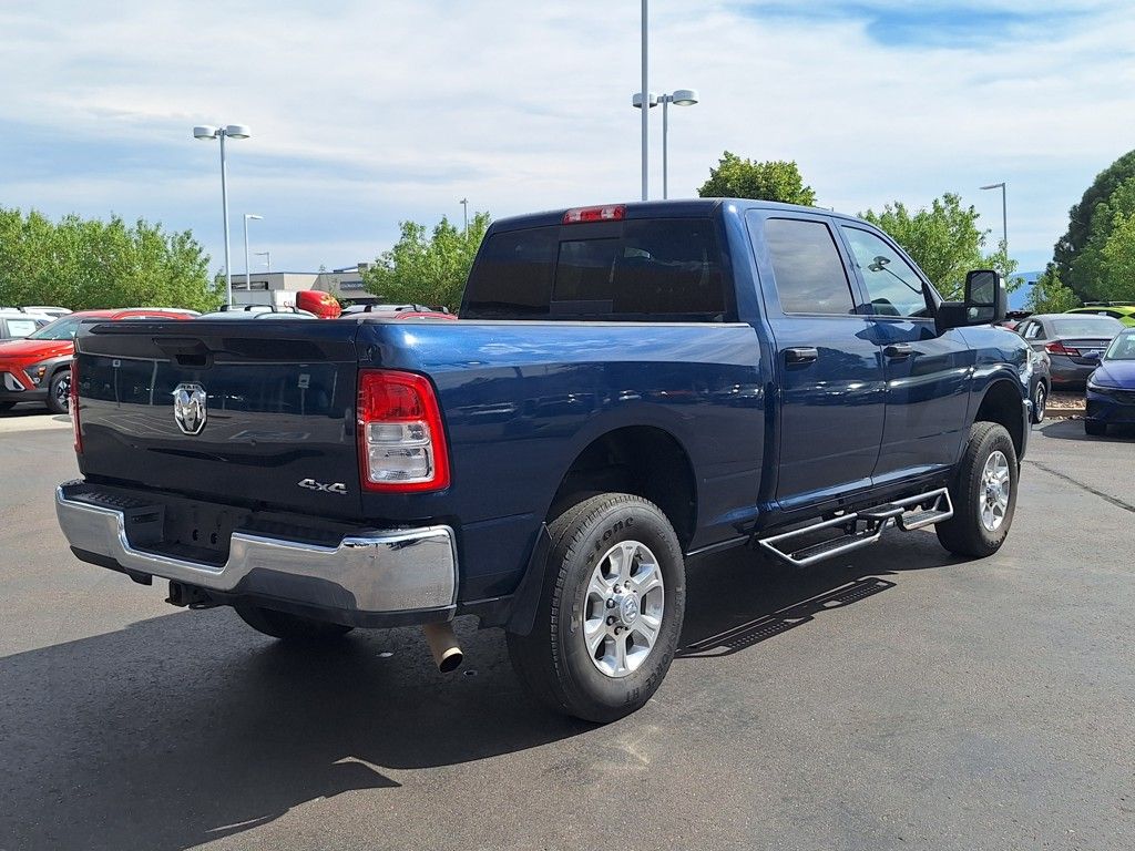 2023 Ram 2500 Tradesman photo 3