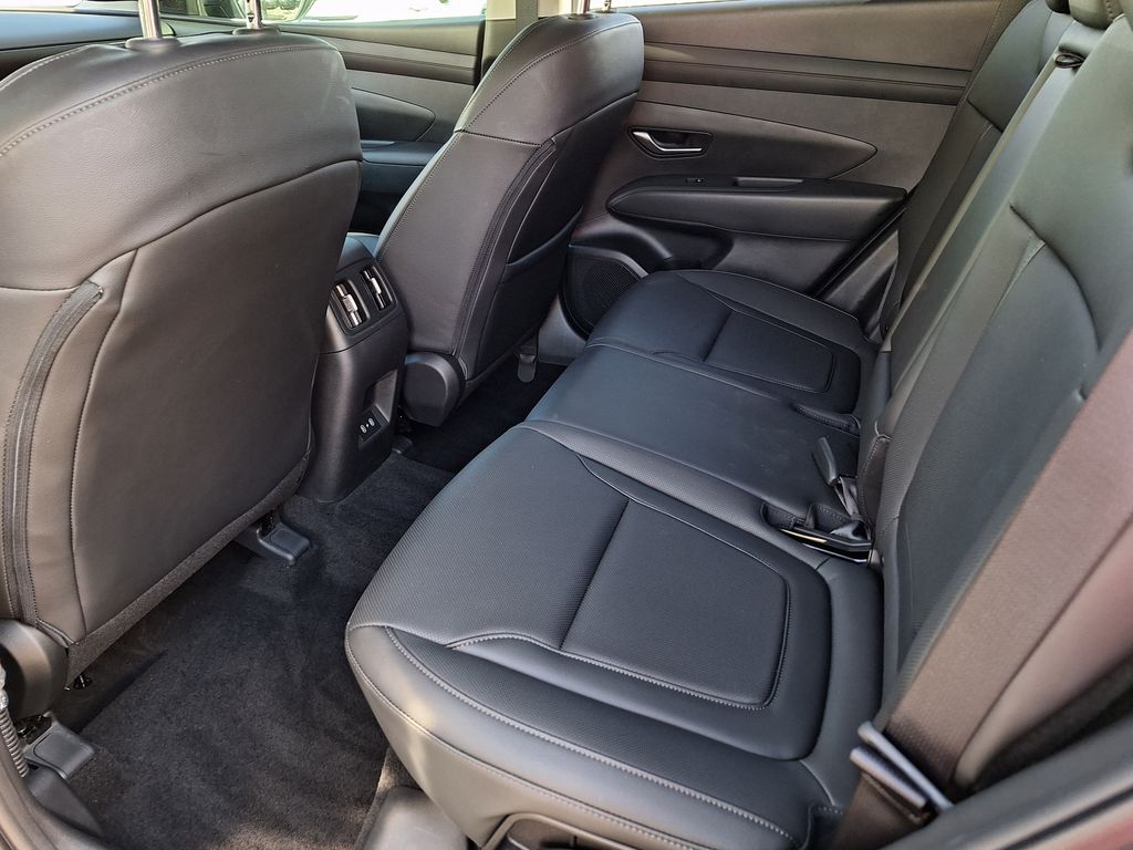 2025 Hyundai Tucson SEL Convenience - Photo 11