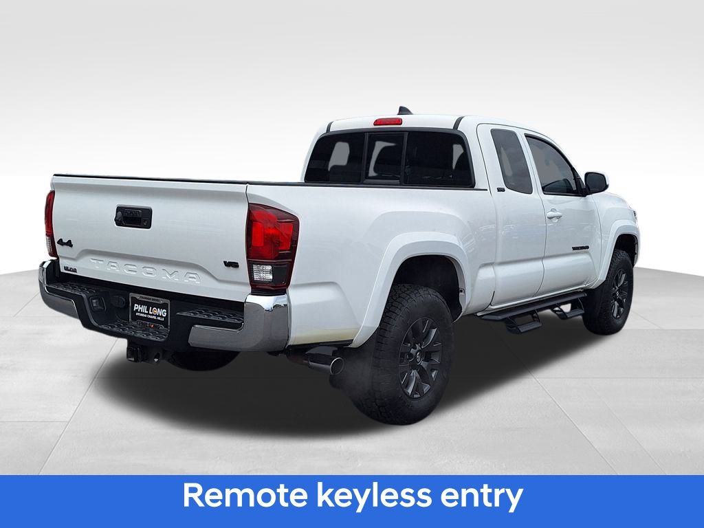 2021 Toyota Tacoma SR5 V6 photo 3