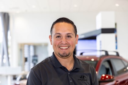 Staff member Jason Cortez from ID_f93af2