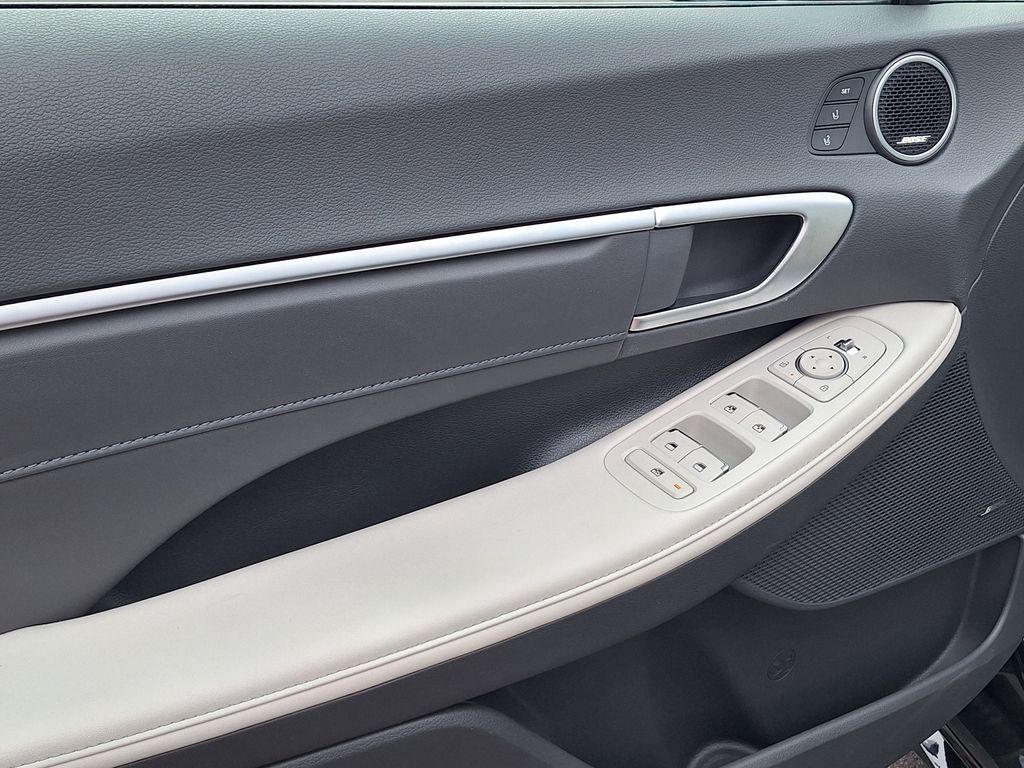 2025 Hyundai Sonata Hybrid Limited - Photo 9