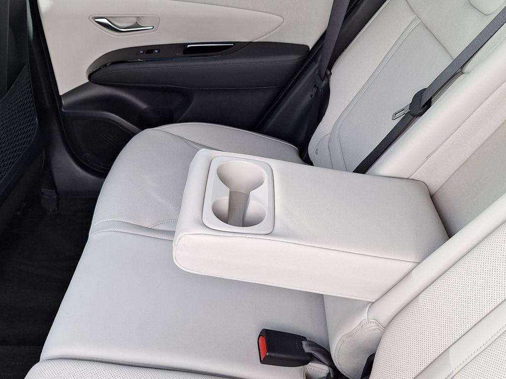 2025 Hyundai Tucson Limited - Photo 13