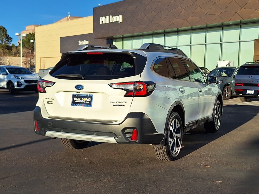 2022 Subaru Outback Touring photo 4