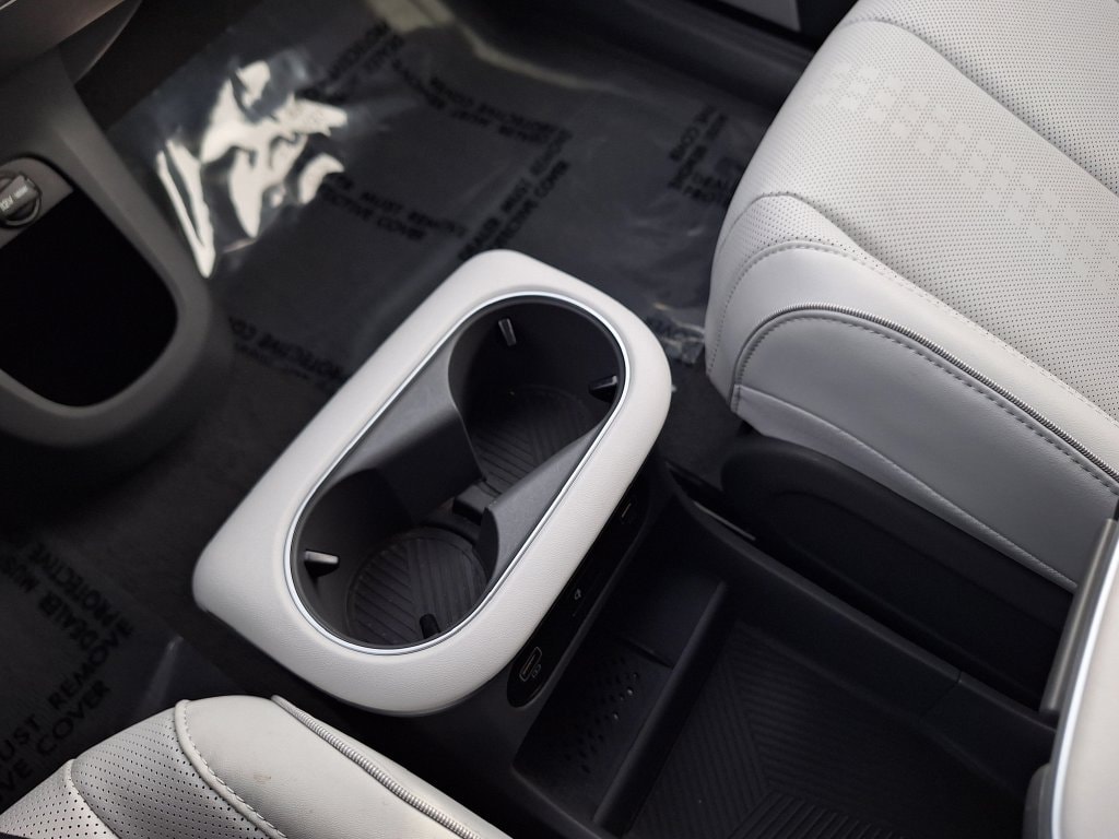 2024 Hyundai IONIQ 5 Limited - Photo 25