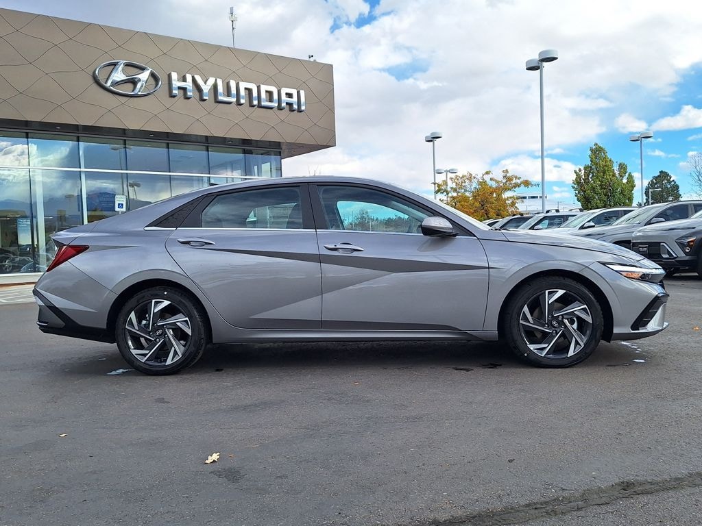Used 2024 Hyundai Elantra SEL Sedan