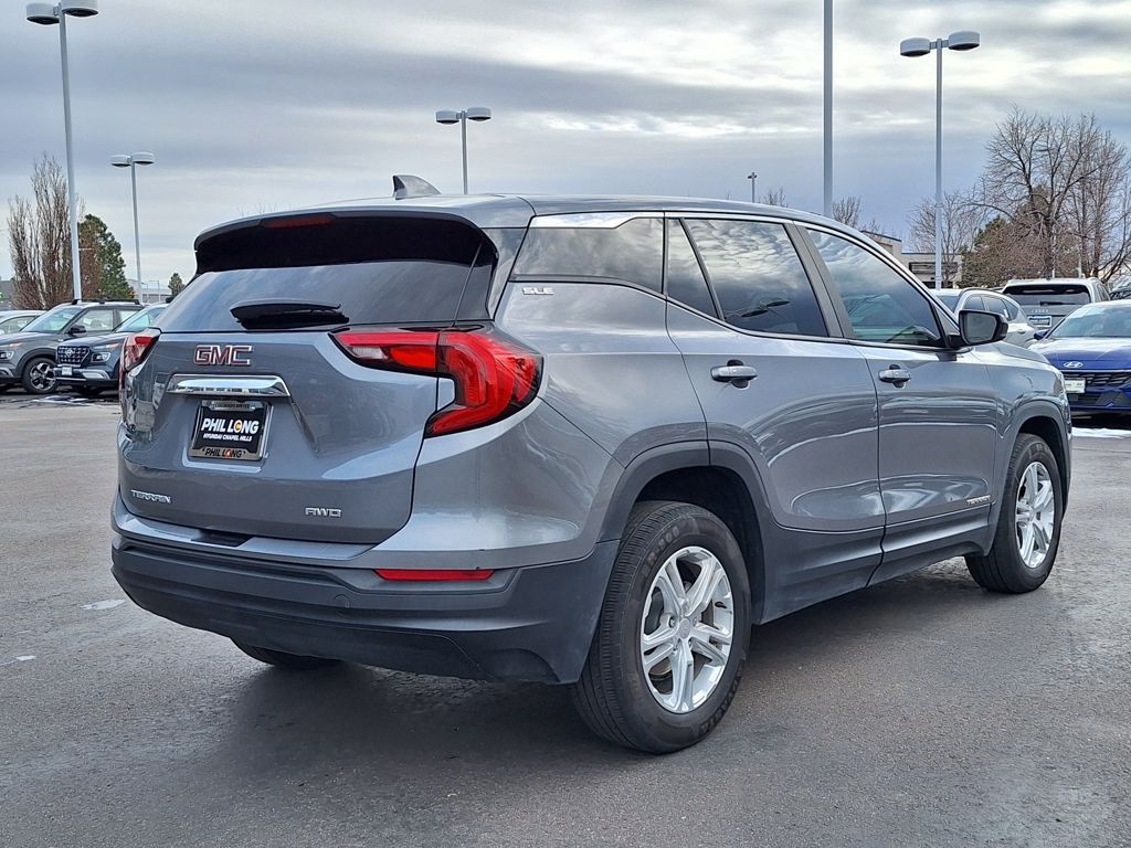 2021 Gmc Terrain SLE photo 3
