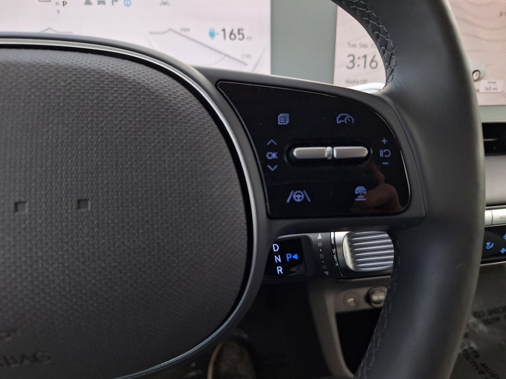 2024 Hyundai IONIQ 5 Limited - Photo 17