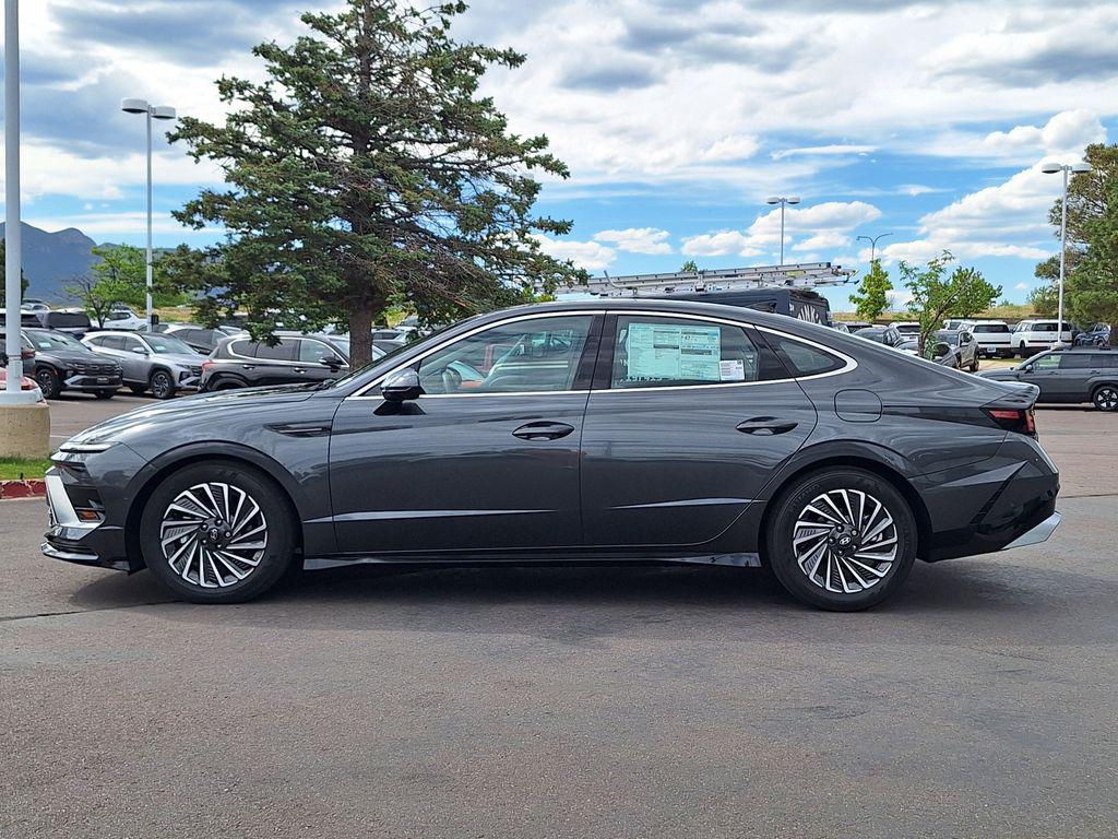 2025 Hyundai Sonata Hybrid Limited - Photo 6