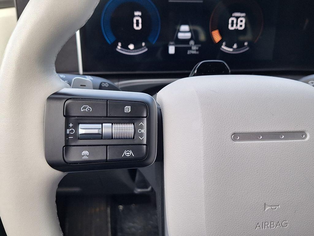 2025 Hyundai Santa Fe SEL - Photo 16