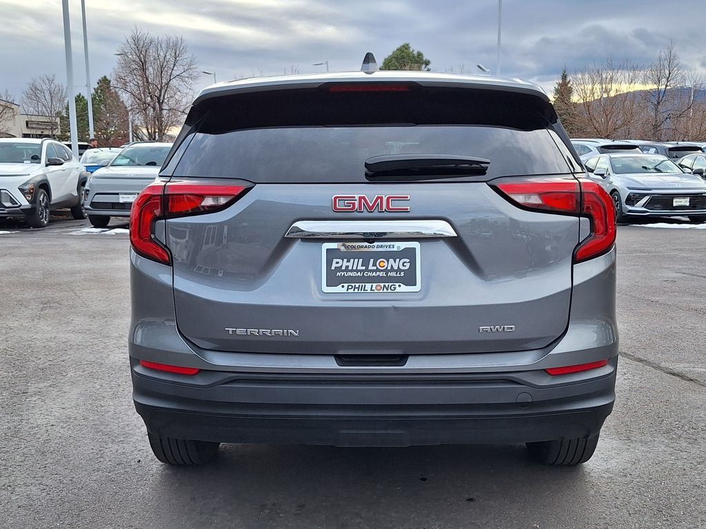 2021 Gmc Terrain SLE photo 4