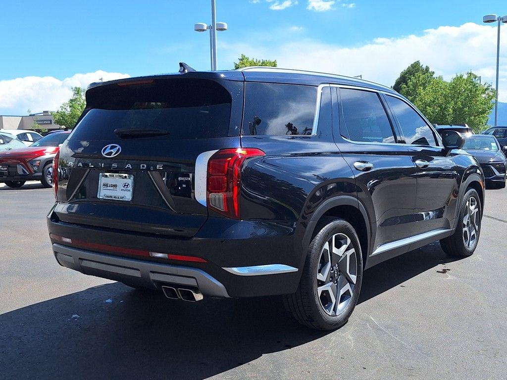 2024 Hyundai Palisade Limited photo 3