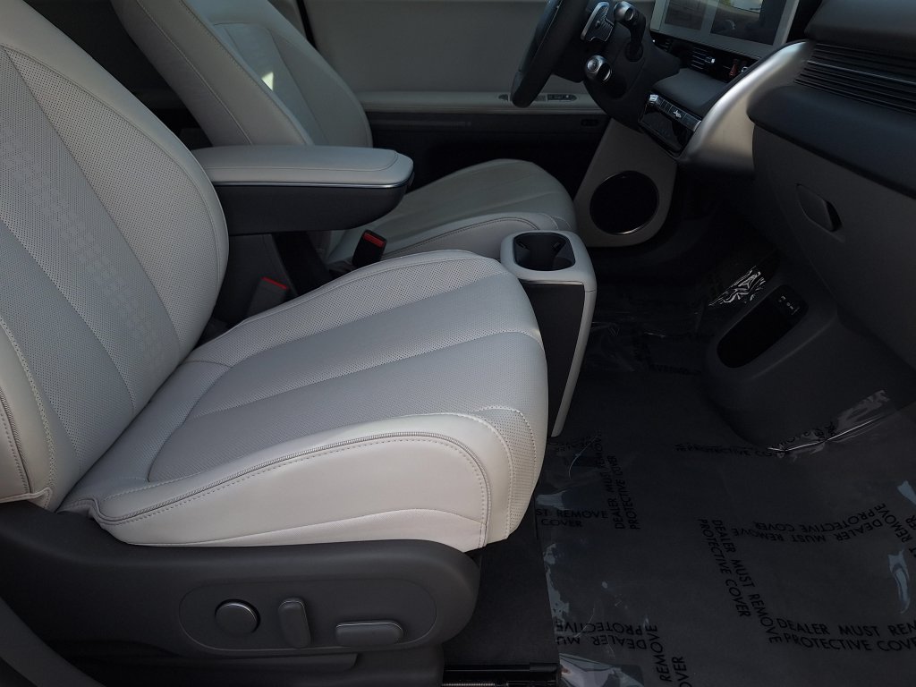 2024 Hyundai IONIQ 5 Limited - Photo 27