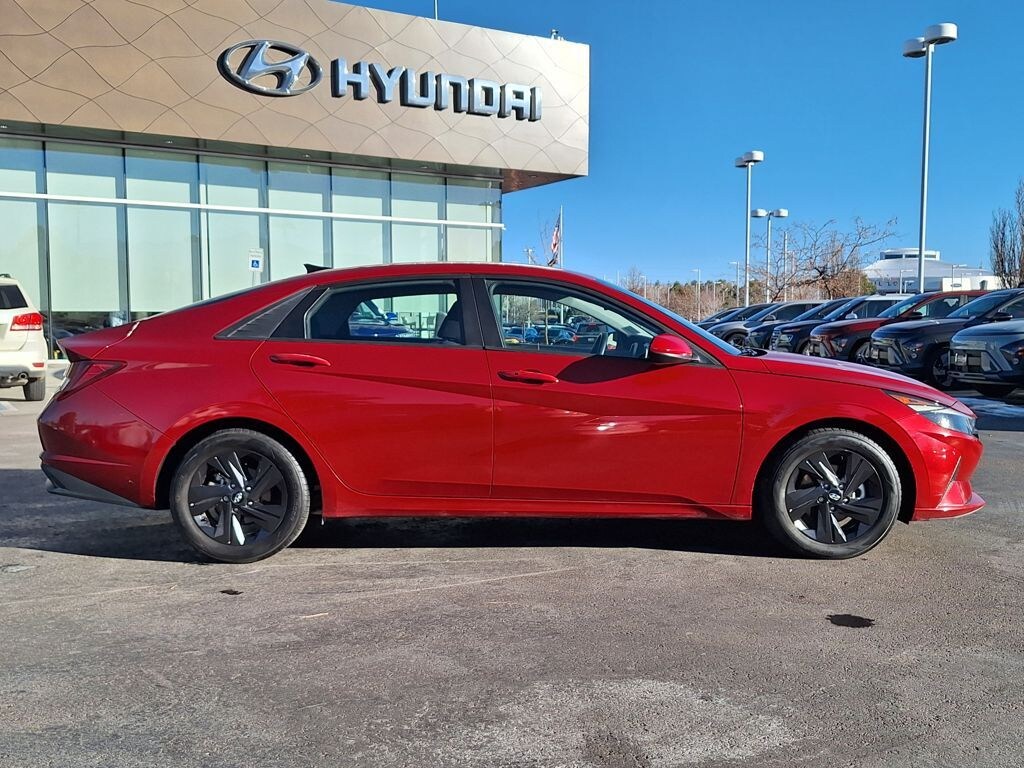 Certified 2022 Hyundai Elantra Hybrid Blue Sedan