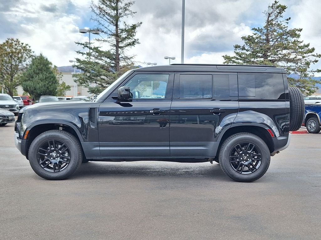 2025 Land Rover Defender S - Photo 6