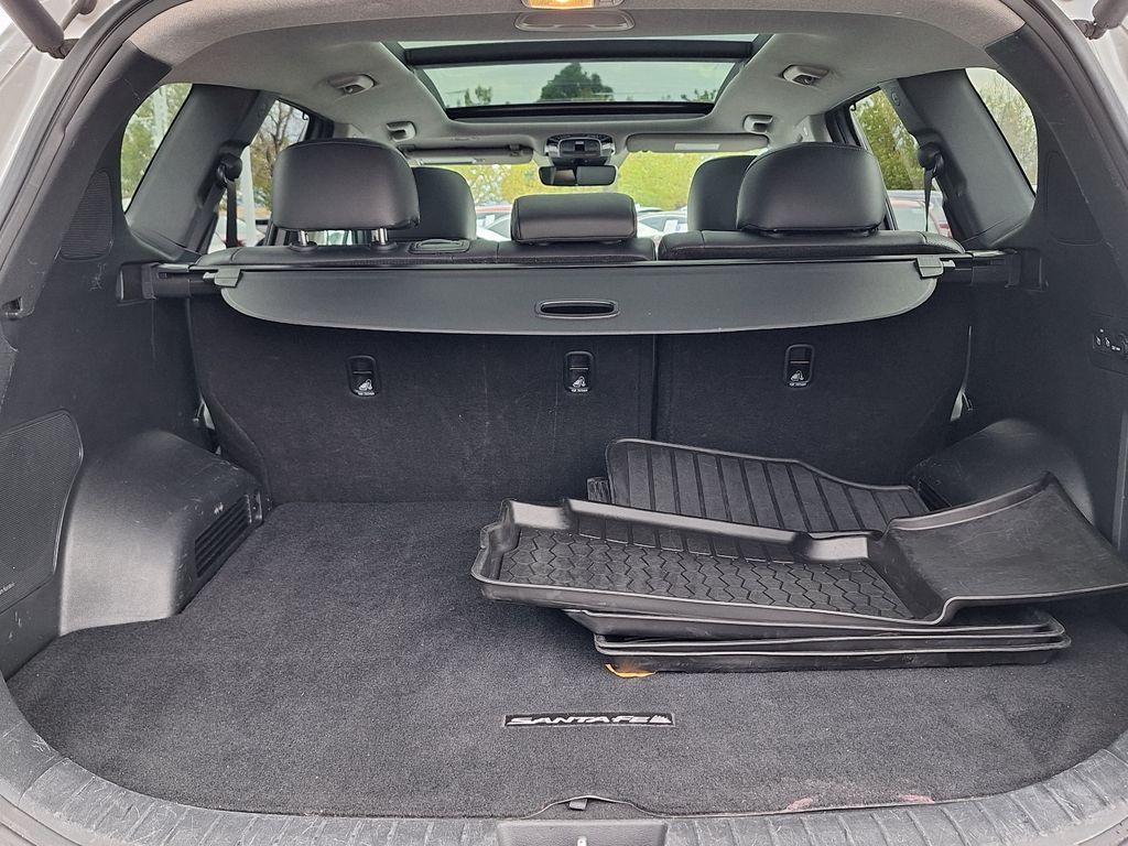 2023 Hyundai Santa Fe Limited - Photo 28