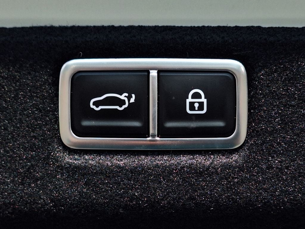 2025 Hyundai Sonata Hybrid Limited - Photo 31