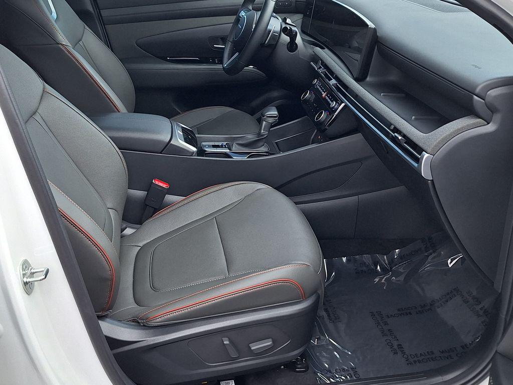 2025 Hyundai Santa Cruz Limited - Photo 28