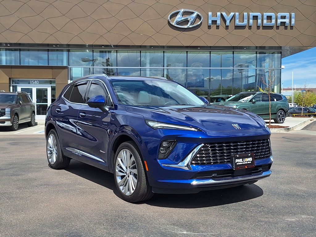 2025 Buick Envision Avenir AWD's photo
