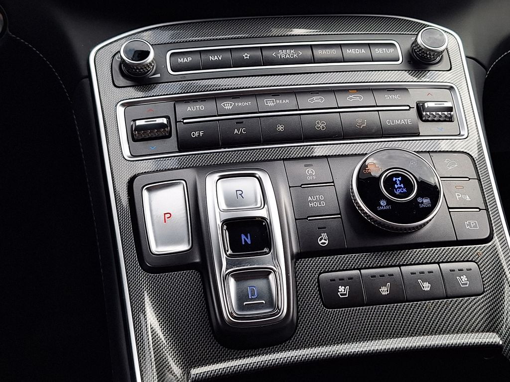 2023 Hyundai Santa Fe Limited - Photo 22