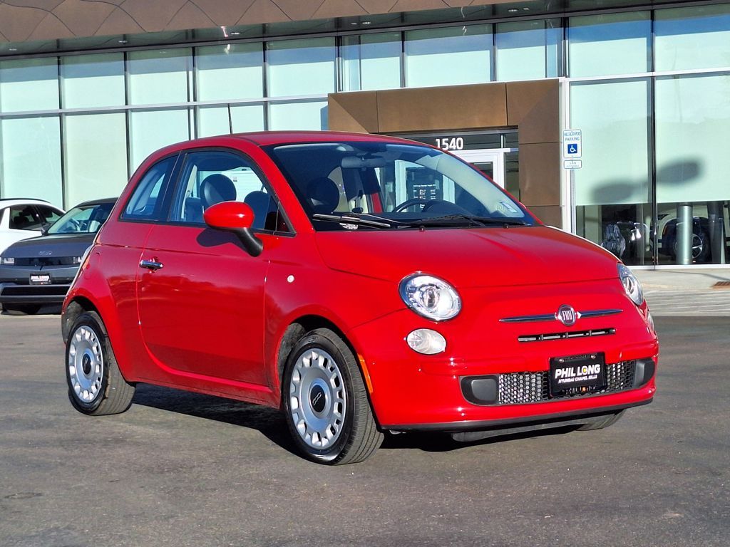 2015 FIAT 500 Pop's photo