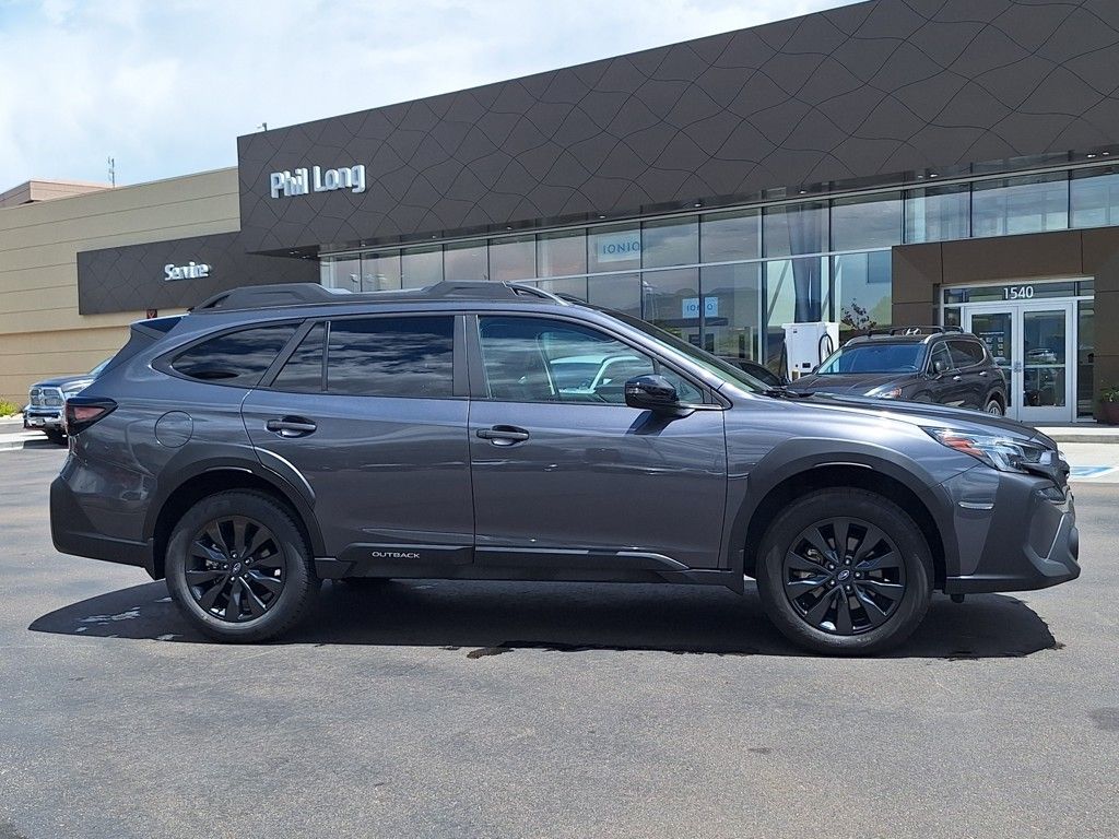 2024 Subaru Outback Onyx Edition XT photo 2