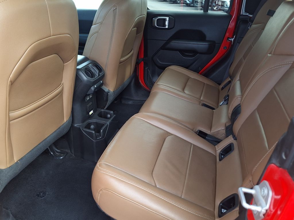 2021 Jeep Gladiator Overland - Photo 10