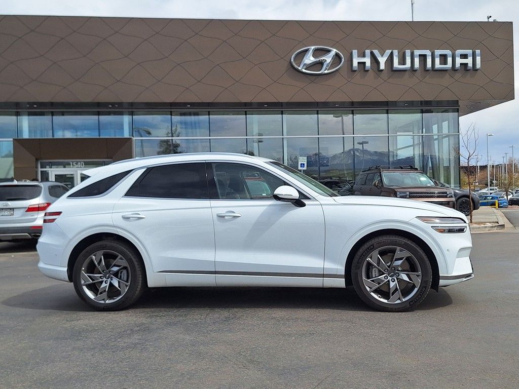Used 2024 GENESIS GV70 Advanced with VIN 5NMMCET12RH001335 for sale in Colorado Springs, CO