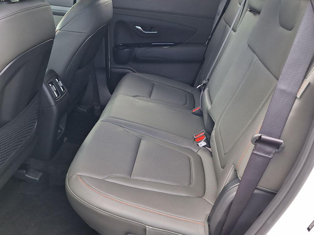 2025 Hyundai Santa Cruz Limited - Photo 12