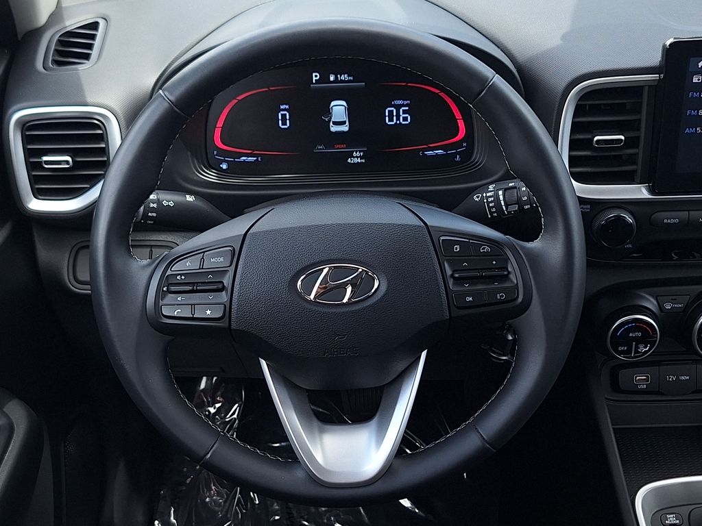 2023 Hyundai Venue SEL - Photo 15