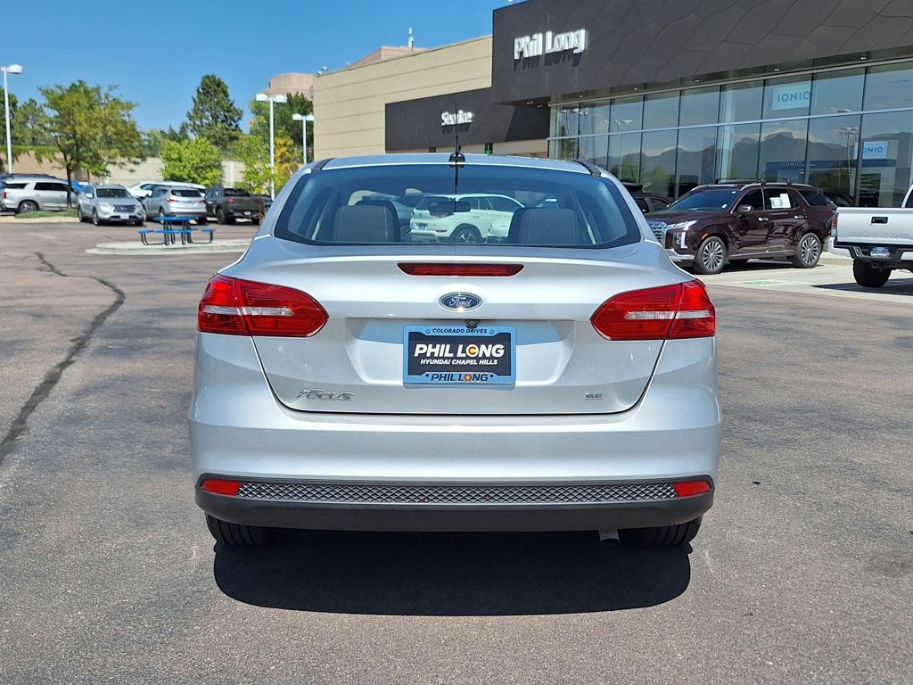 2018 Ford Focus SE photo 4