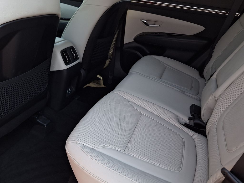 2022 Hyundai Tucson Limited - Photo 12