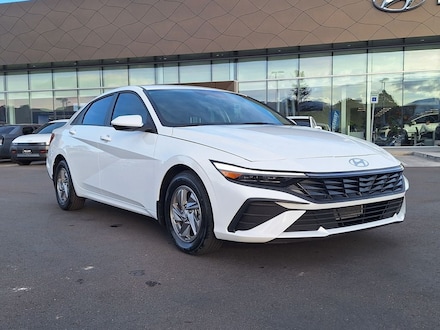 2025 Hyundai Elantra SE Sedan