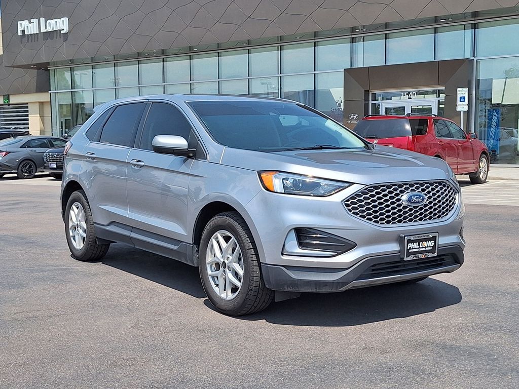 2024 Ford Edge SEL AWD's photo