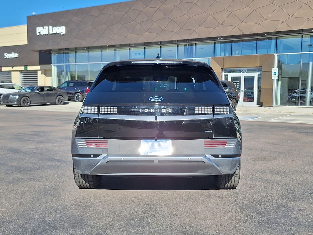2022 Hyundai Ioniq 5 SE photo 2