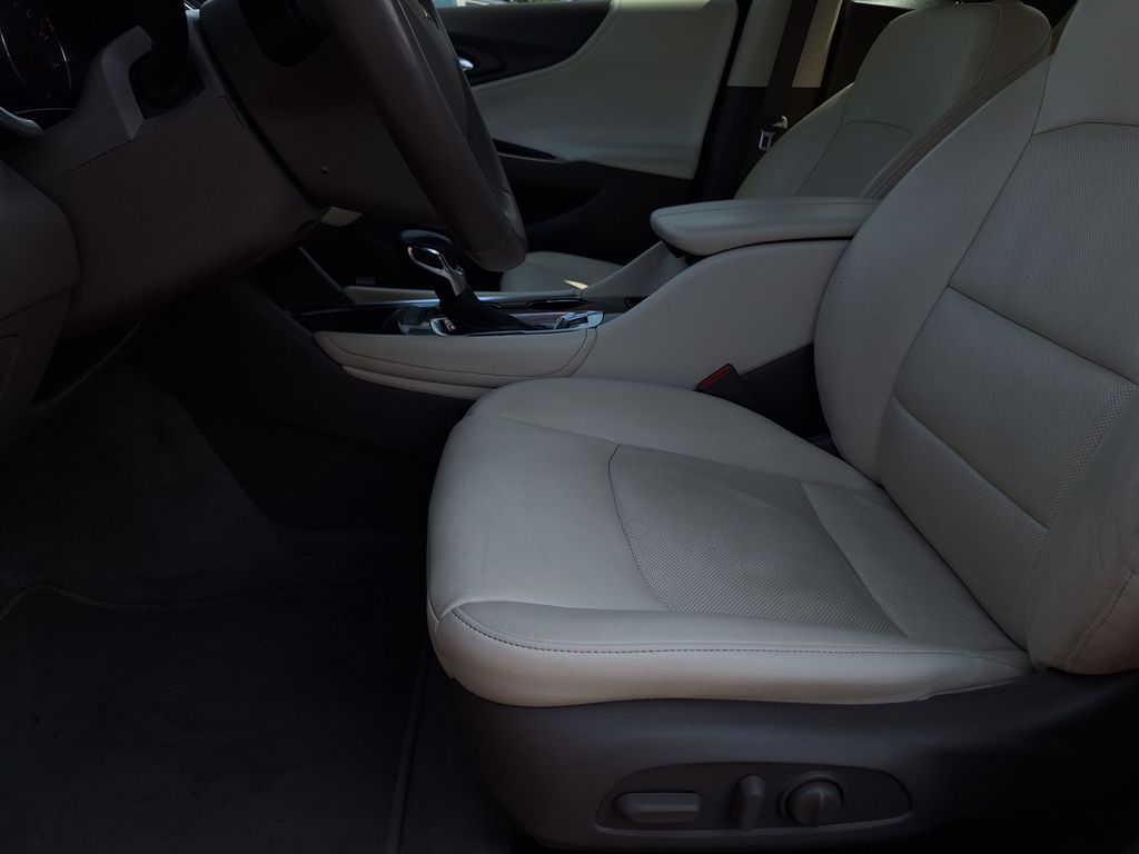 2024 Chevrolet Malibu 2LT - Photo 11