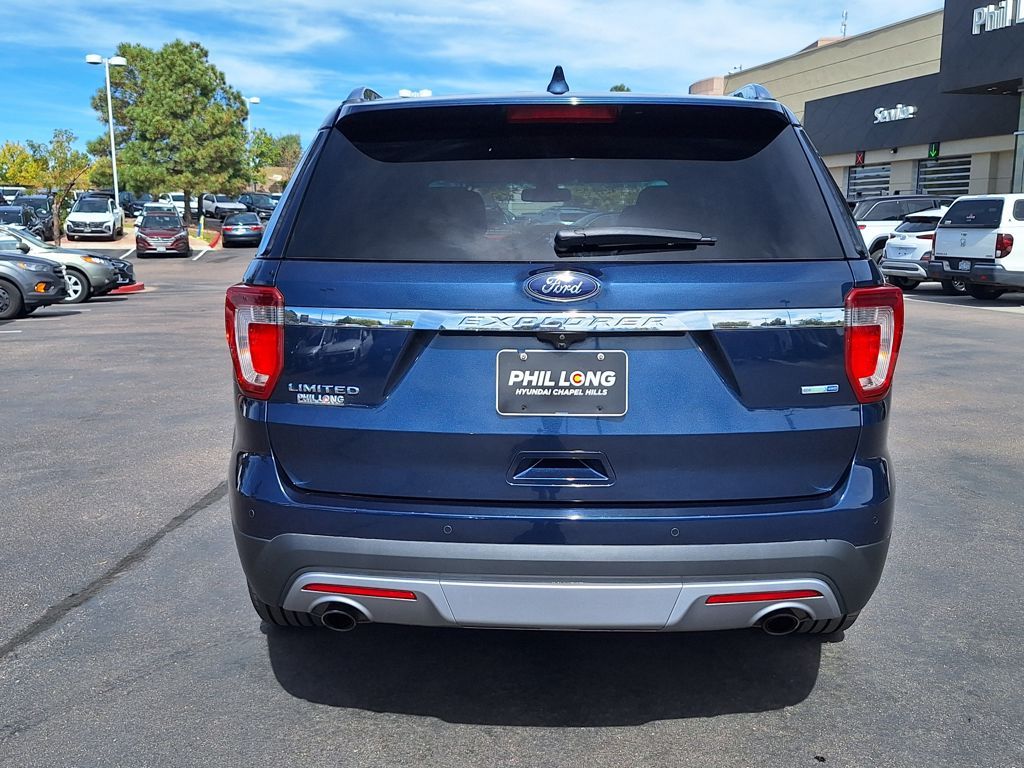2017 Ford Explorer Limited photo 2