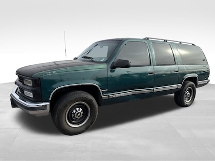1995 Chevrolet Suburban 2500 Cheyenne (STD is Estimated) SUV