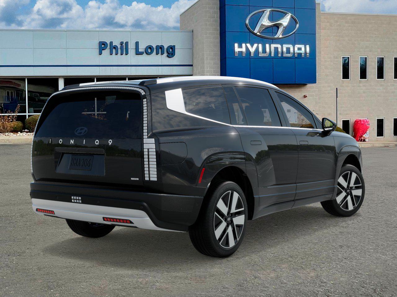 2026 Hyundai Ioniq SEL photo 3