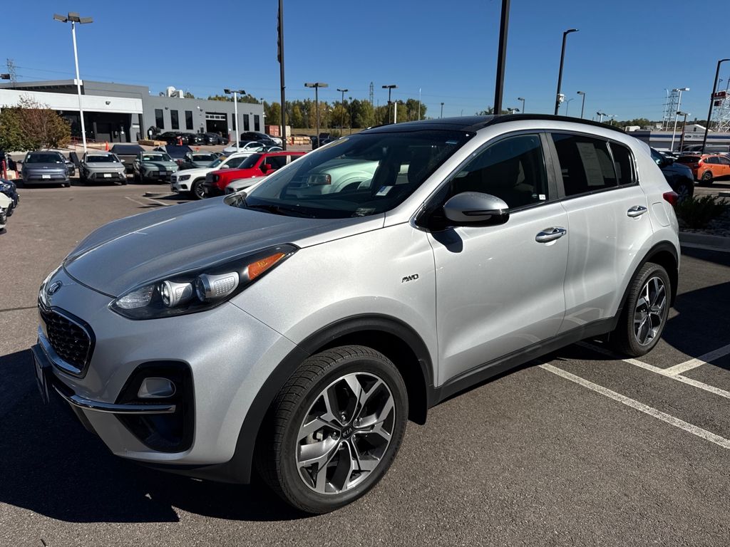 2020 Kia Sportage EX photo 2