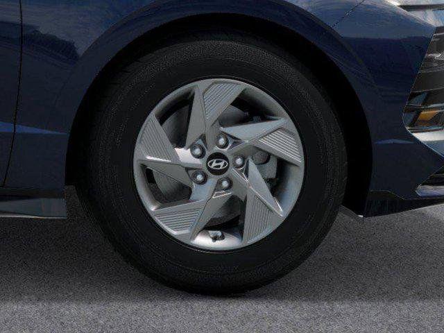 2025 Hyundai Sonata SE photo 4