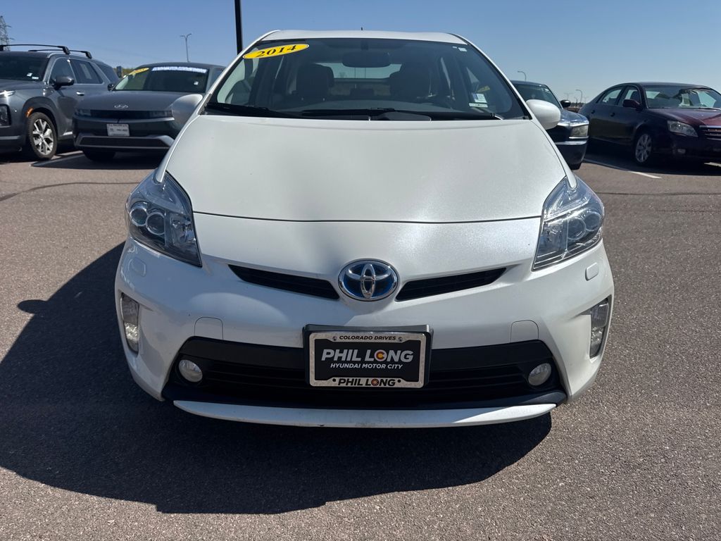 2014 Toyota Prius Four photo 4
