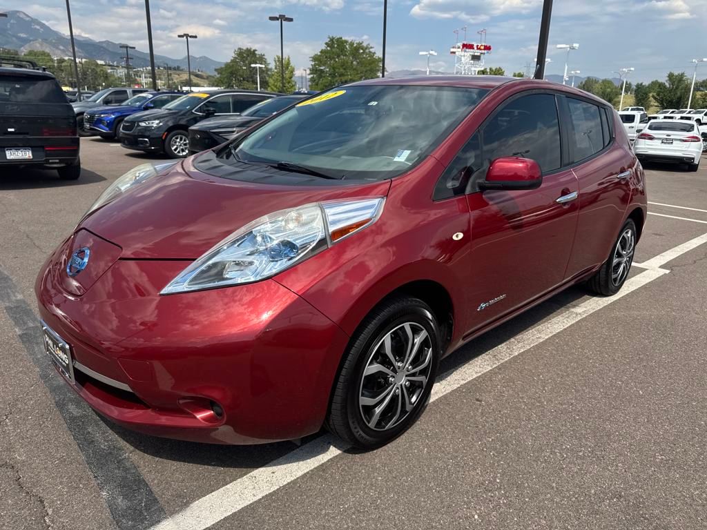 2012 Nissan Leaf SV photo 2