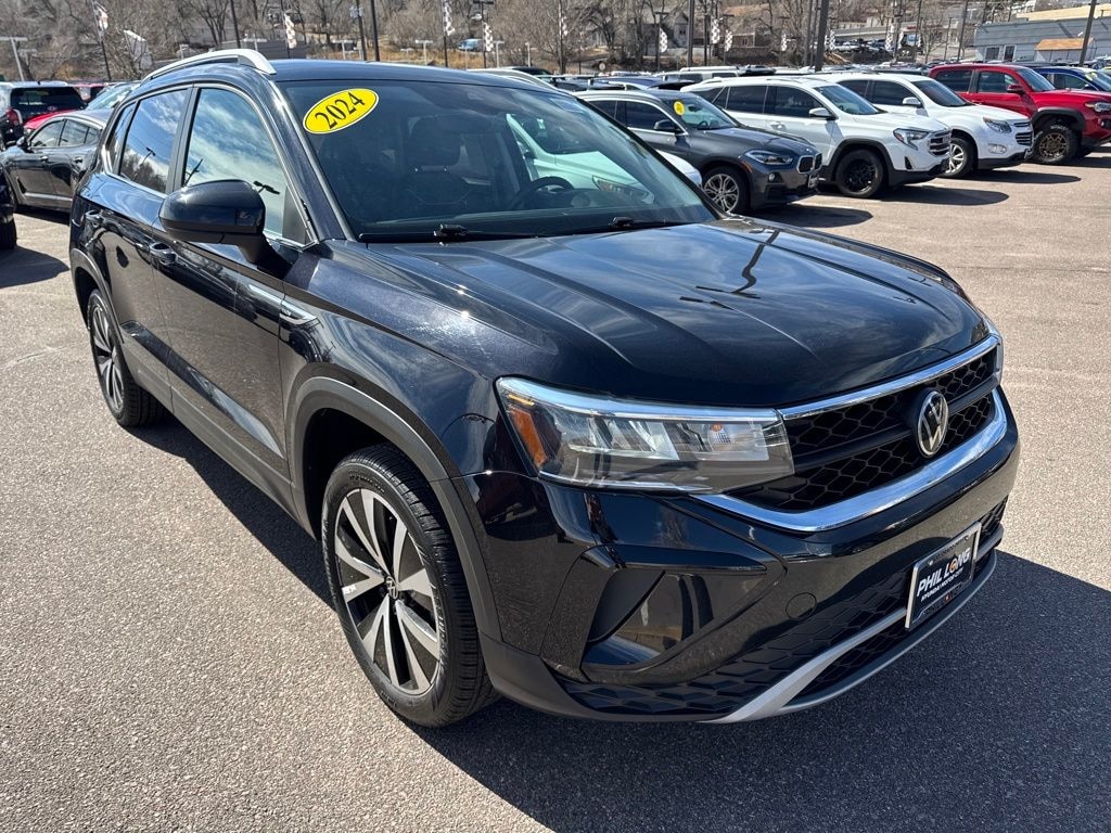 Used 2024 Volkswagen Taos 1.5T SE SUV