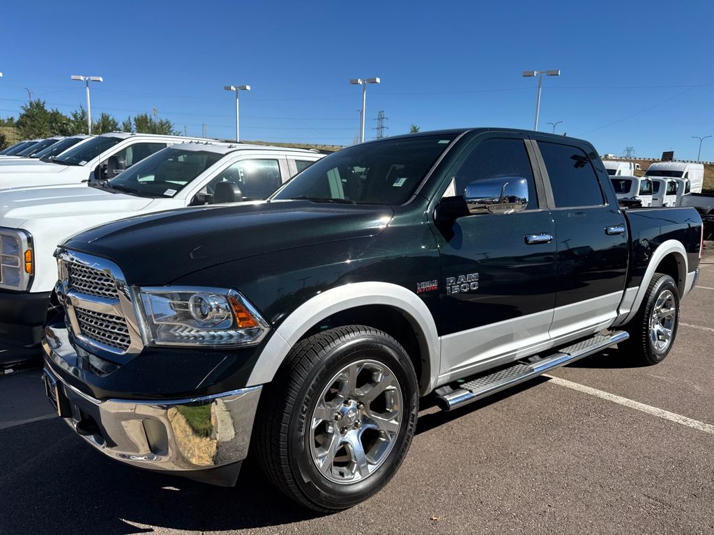 2015 Ram 1500 Laramie photo 3