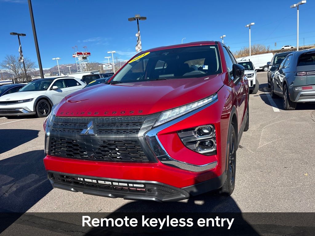 2024 Mitsubishi Eclipse Cross LE photo 2